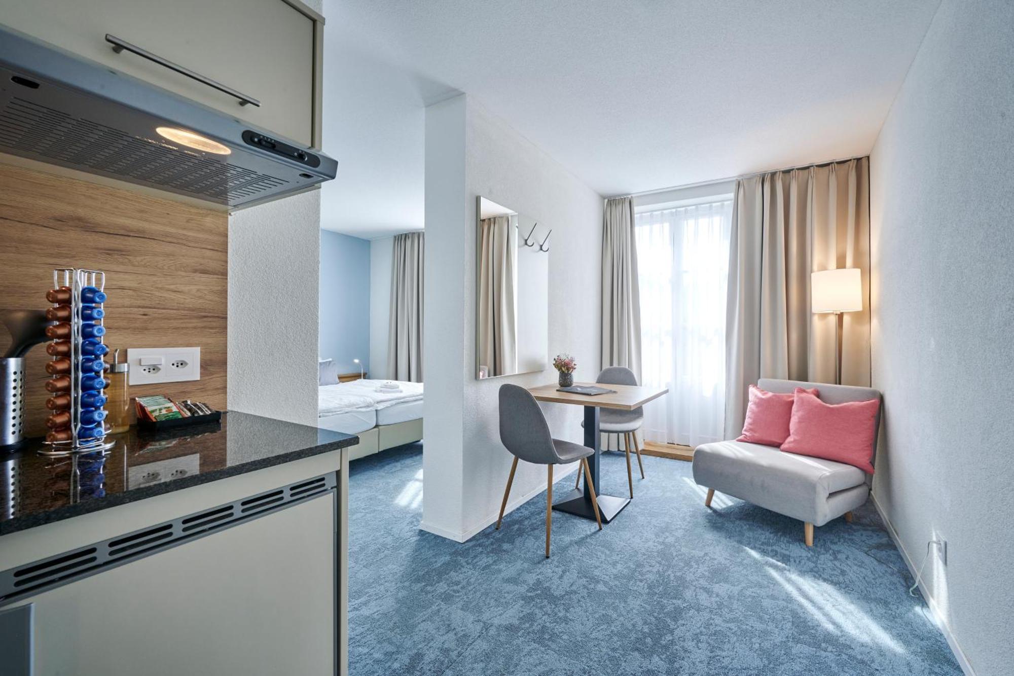 Aparthotel Krone - Self Check-In Unterseen Εξωτερικό φωτογραφία